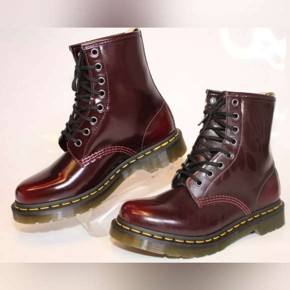 NWT Dr. Martens 1460 Lace Up Vegan 7 Cherry Red Combat Boots - Picture 3 of 12
